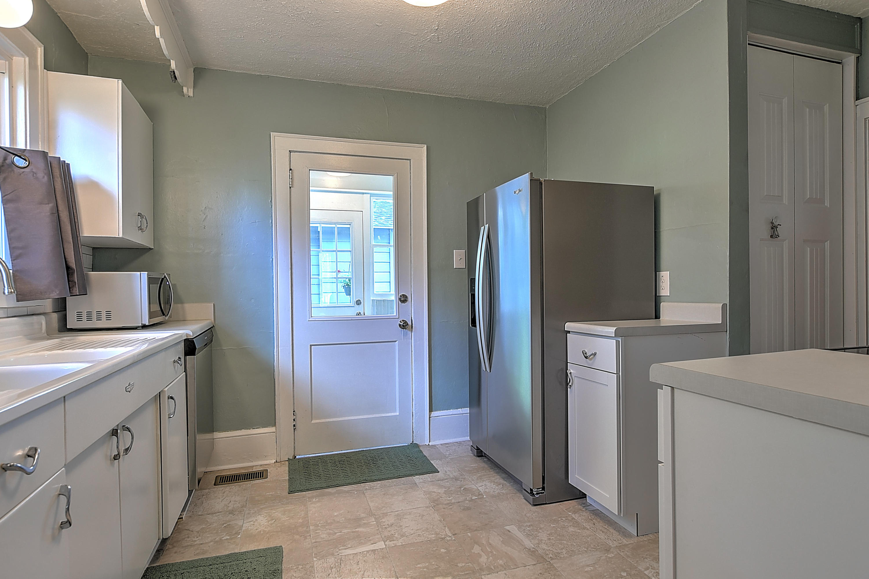 1614 Broad Street Bristol, TN 37620 - Photo 11 of 27 1614 Broad st-12