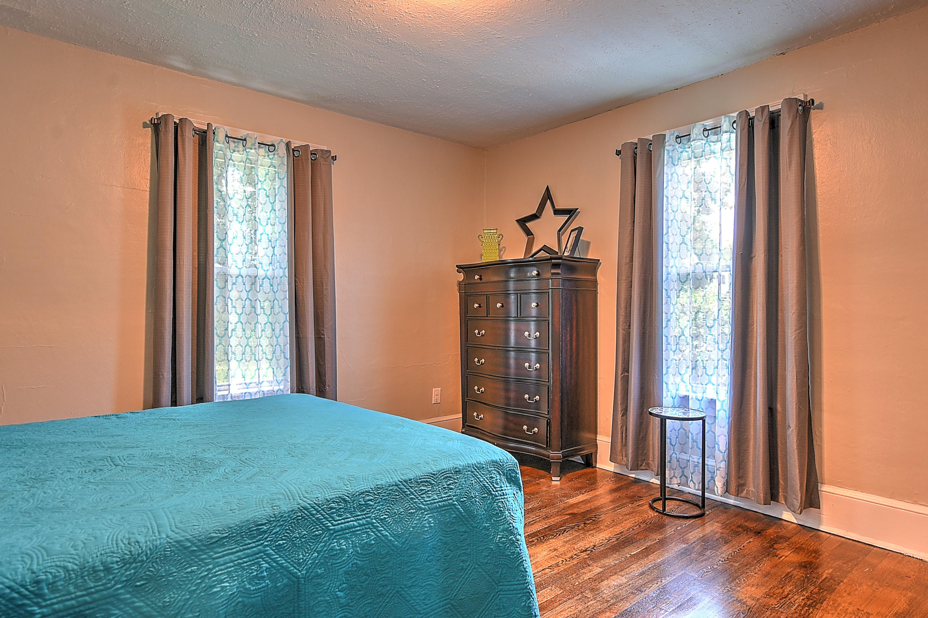 1614 Broad Street Bristol, TN 37620 - Photo 15 of 27 1614 Broad st-17