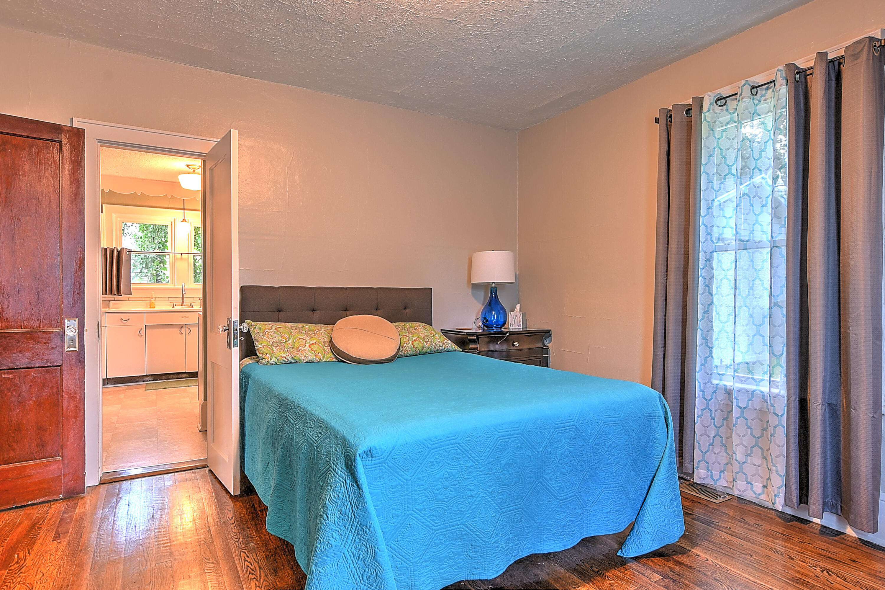 1614 Broad Street Bristol, TN 37620 - Photo 16 of 27 1614 Broad st-18