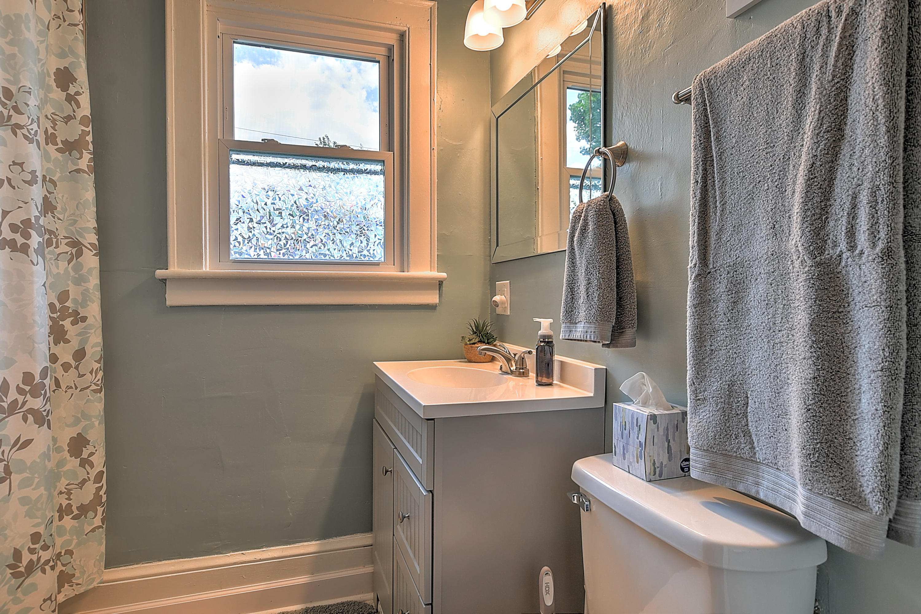 1614 Broad Street Bristol, TN 37620 - Photo 18 of 27 1614 Broad st-20