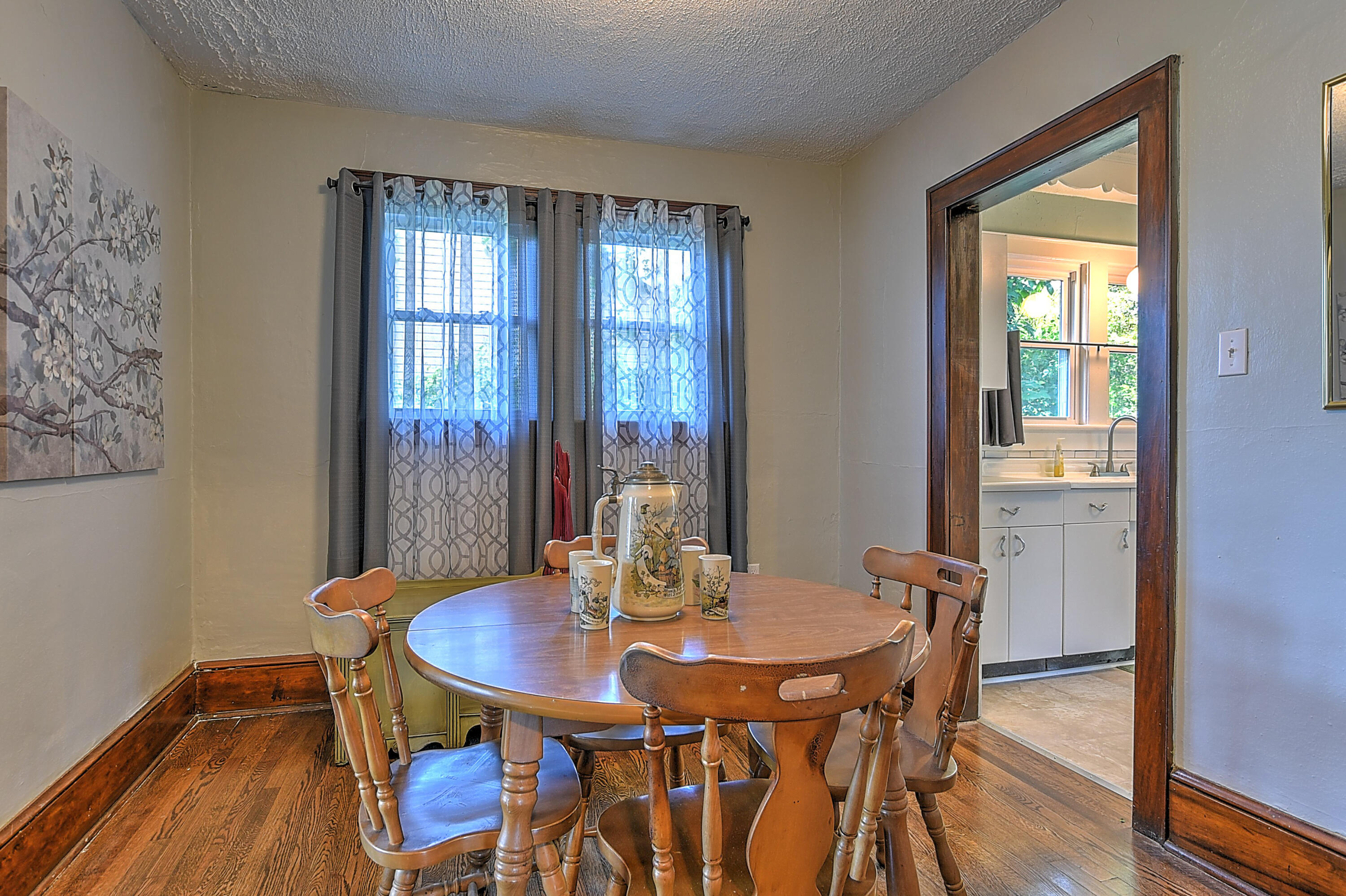 1614 Broad Street Bristol, TN 37620 - Photo 8 of 27 1614 Broad st-9