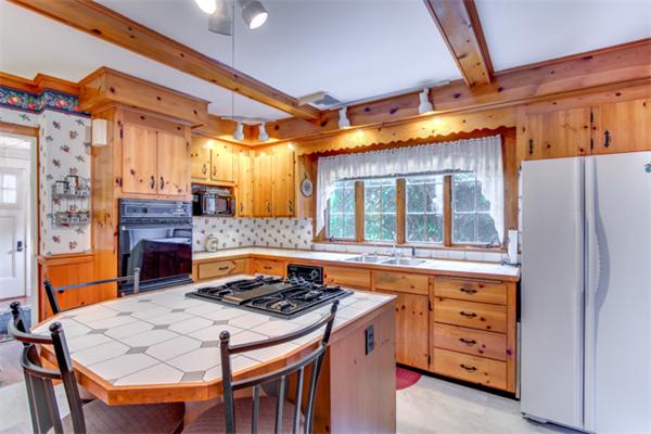 29 Charles Street Lexington, MA 02421 - Photo 11 of 30 Gallery Image 11