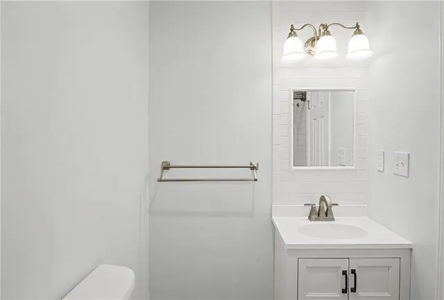 $169,900 | 12027 West 58th Place, Unit B, Shawnee, KS 66216