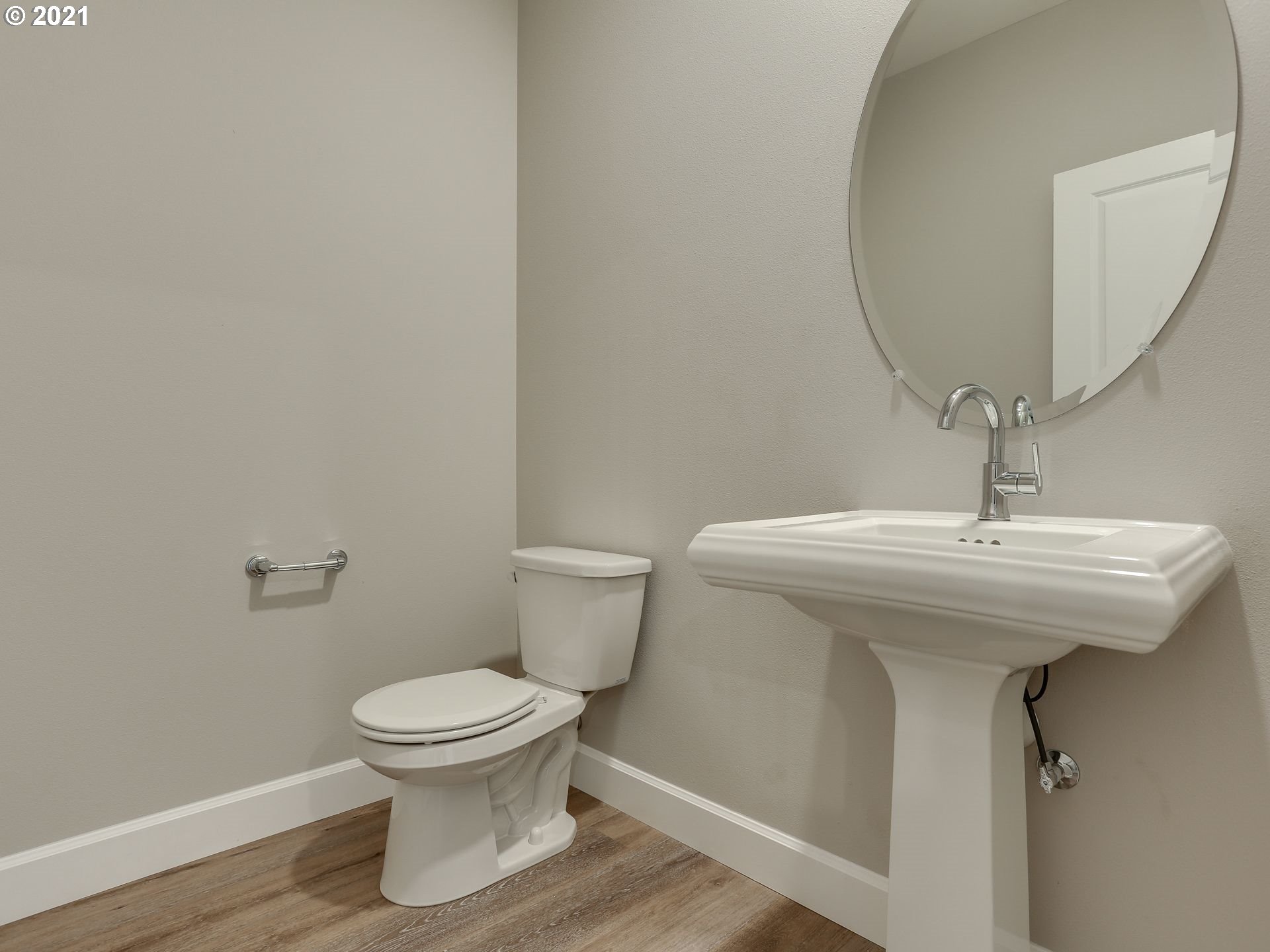 4128 South 17th Way Ridgefield, WA 98642 - Photo 19 of 21 a bathroom with a sink and a toilet