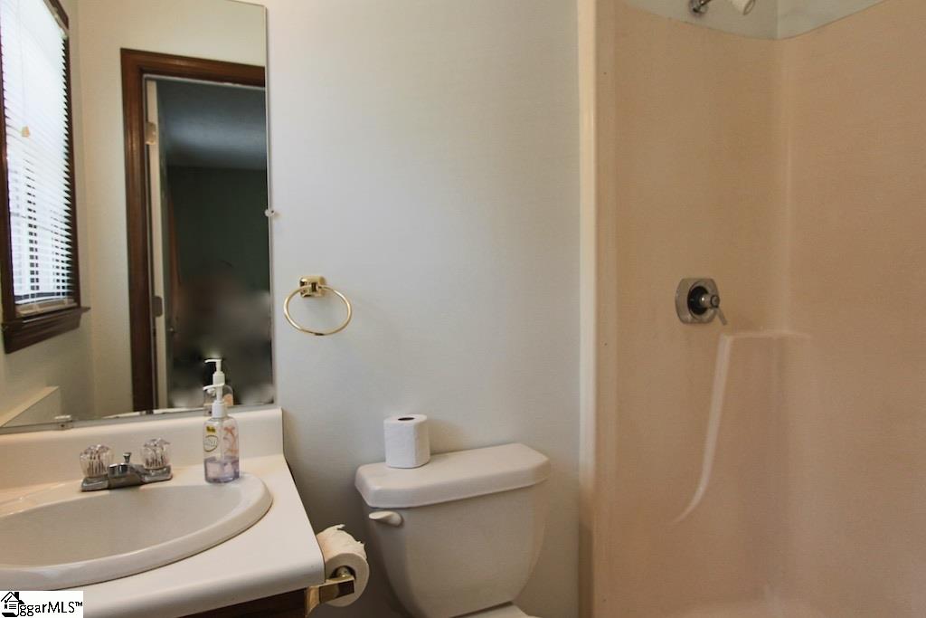 3548 Brown Road Greer, SC 29651 - Photo 8 of 16