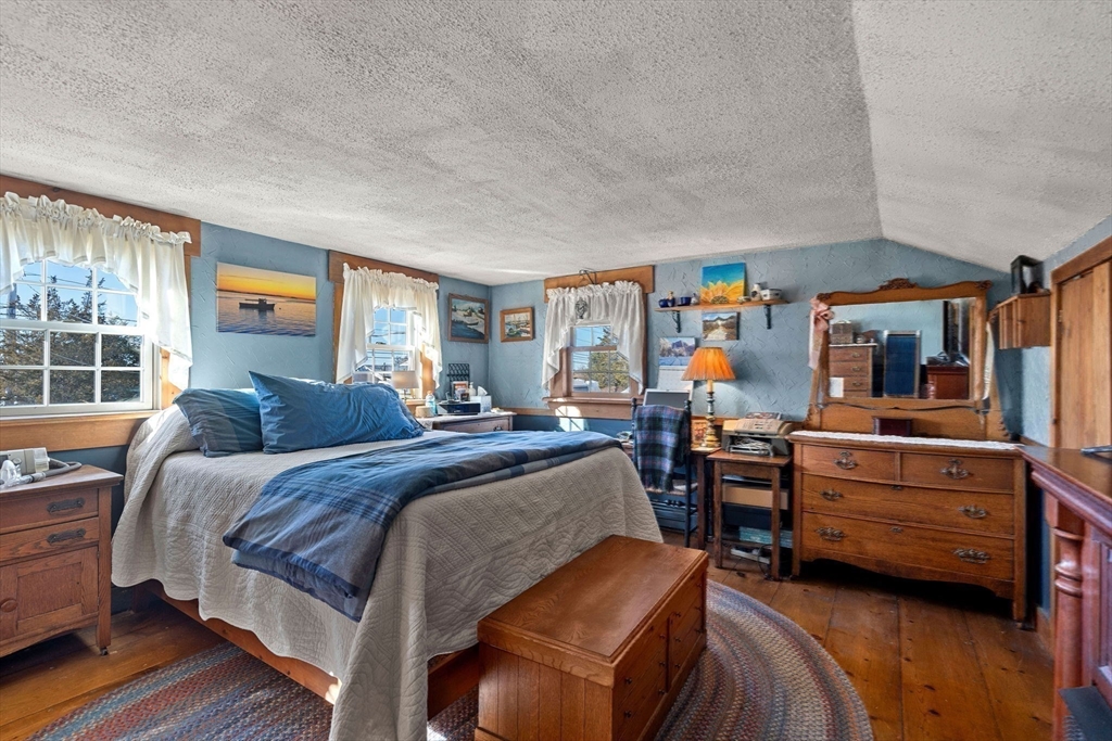 123 Jeffrey's Neck Road Ipswich, MA 01938 - Photo 18 of 28