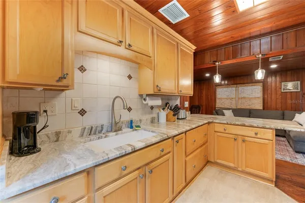 $260,000 | 8456 West Miss Maggie Drive, Homosassa, FL 34448