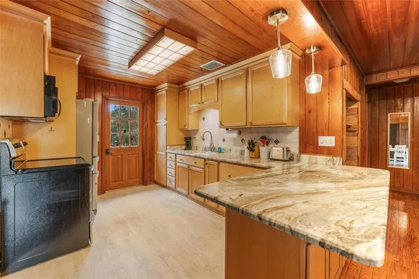 $260,000 | 8456 West Miss Maggie Drive, Homosassa, FL 34448