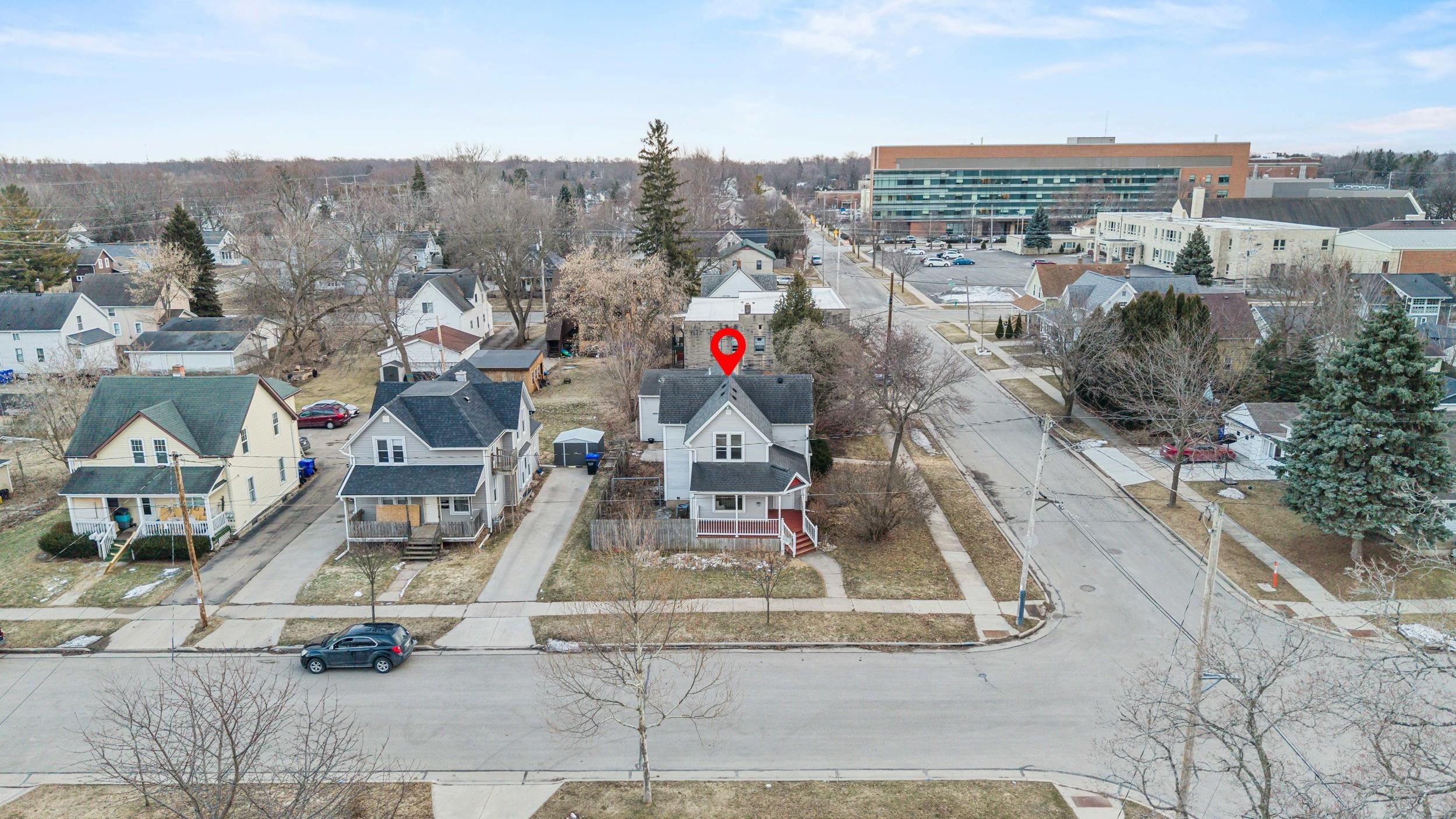 303 East Mckinley Street Appleton, WI 54915 - Photo 35 of 38
