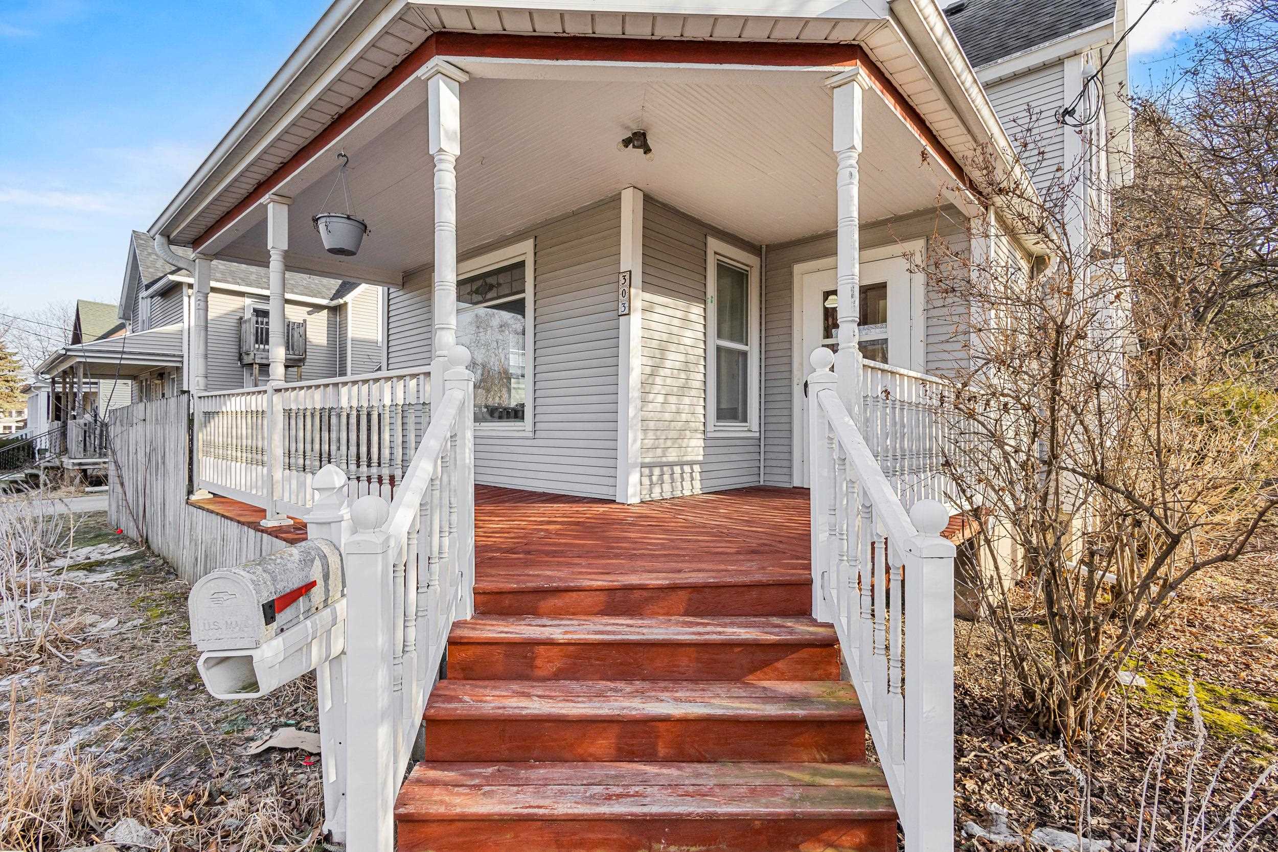 303 East Mckinley Street Appleton, WI 54915 - Photo 5 of 38