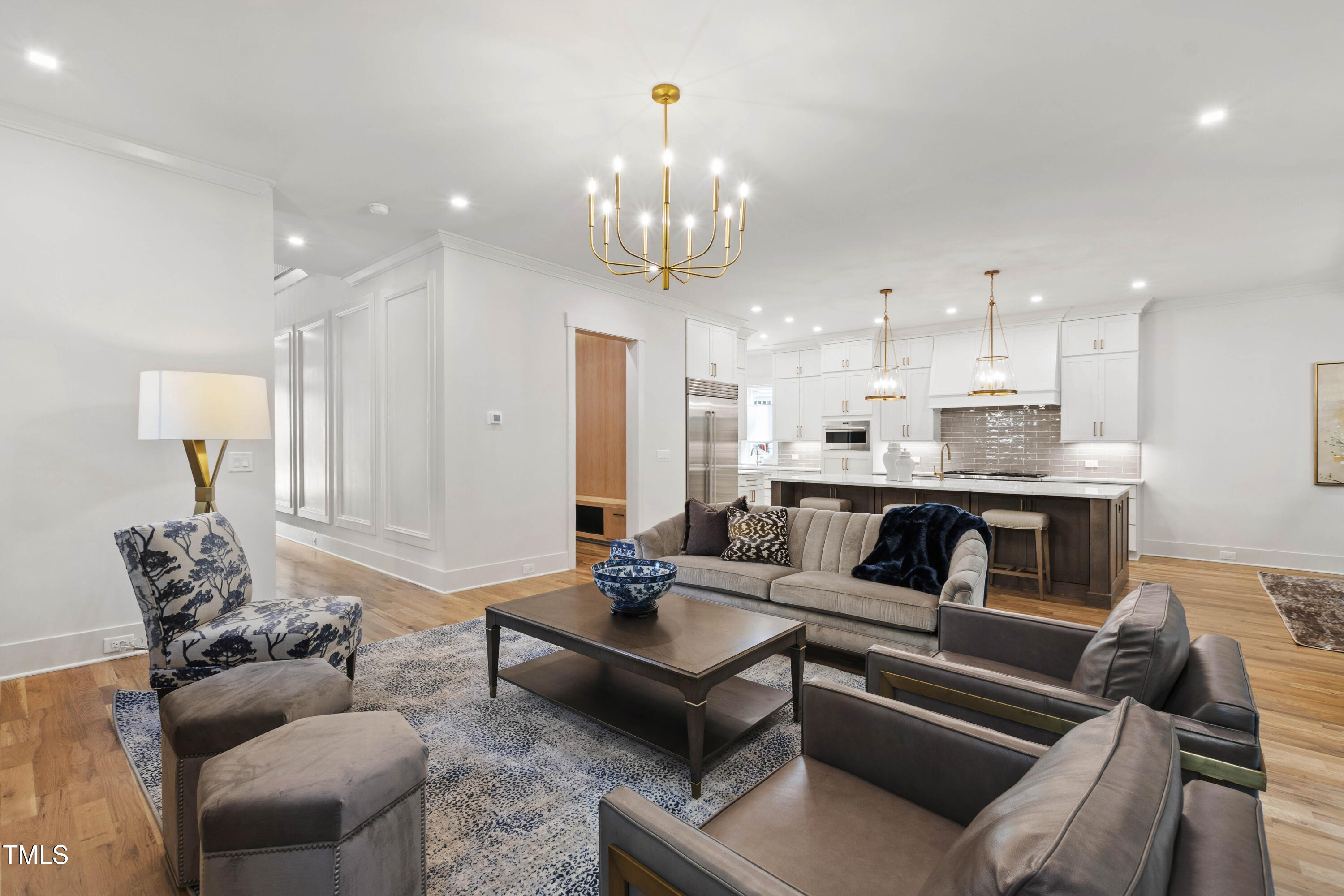 202 Georgetown Road Raleigh, NC 27608 - Photo 13 of 64 a living room with furniture and kitchen view