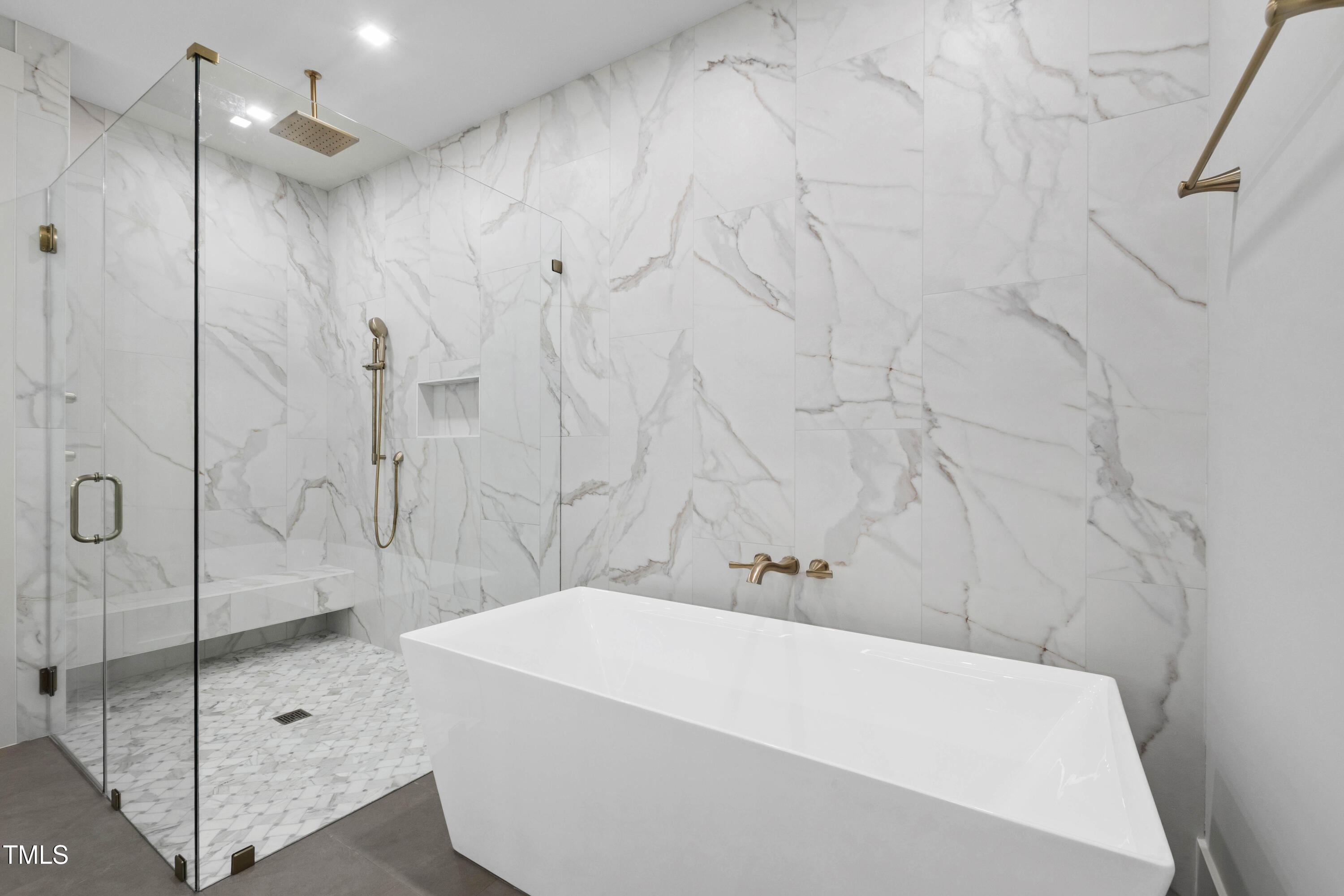 202 Georgetown Road Raleigh, NC 27608 - Photo 39 of 64 a bathroom with a bathtub and shower