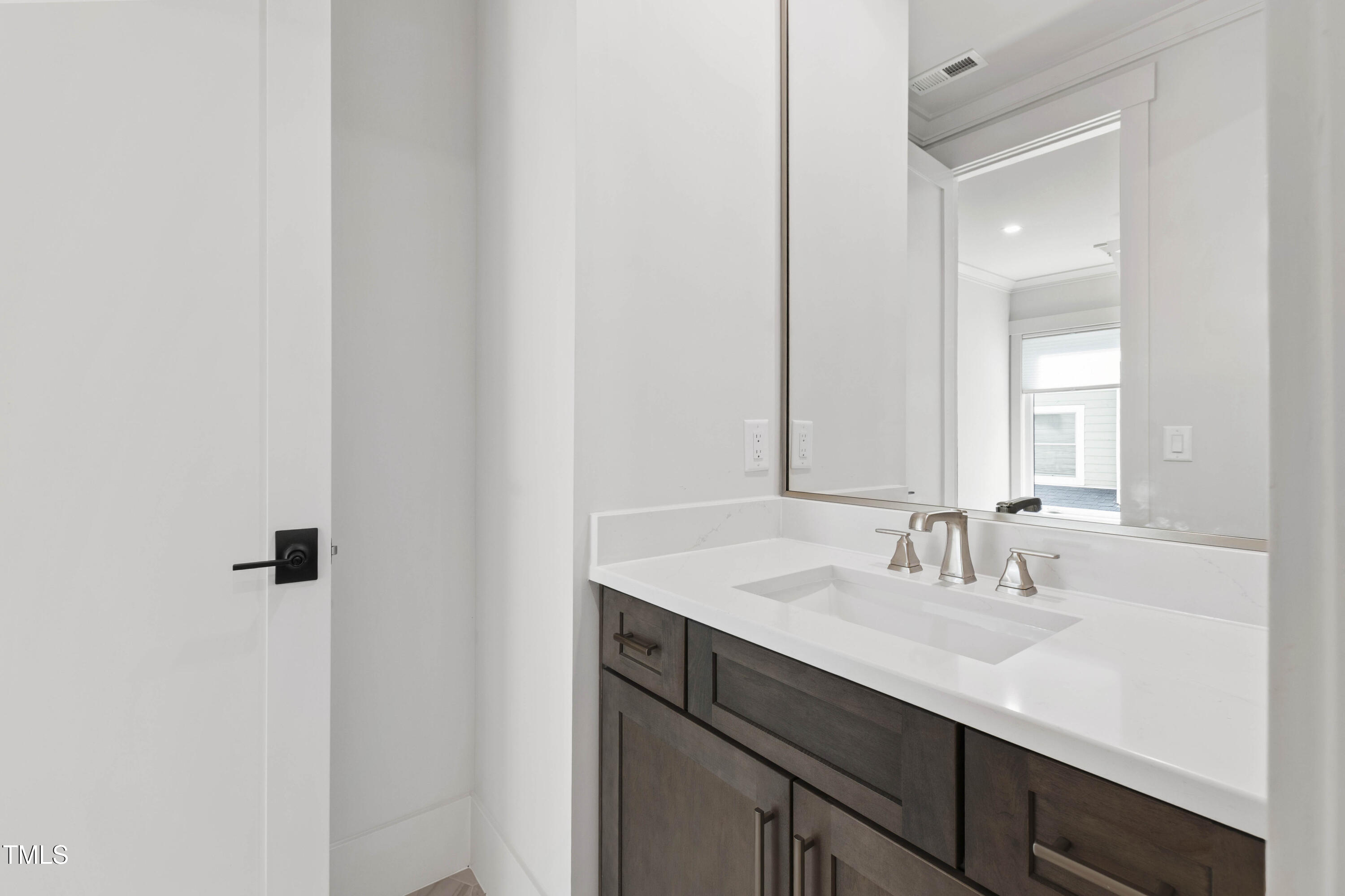 202 Georgetown Road Raleigh, NC 27608 - Photo 47 of 66 Georgetown (37)