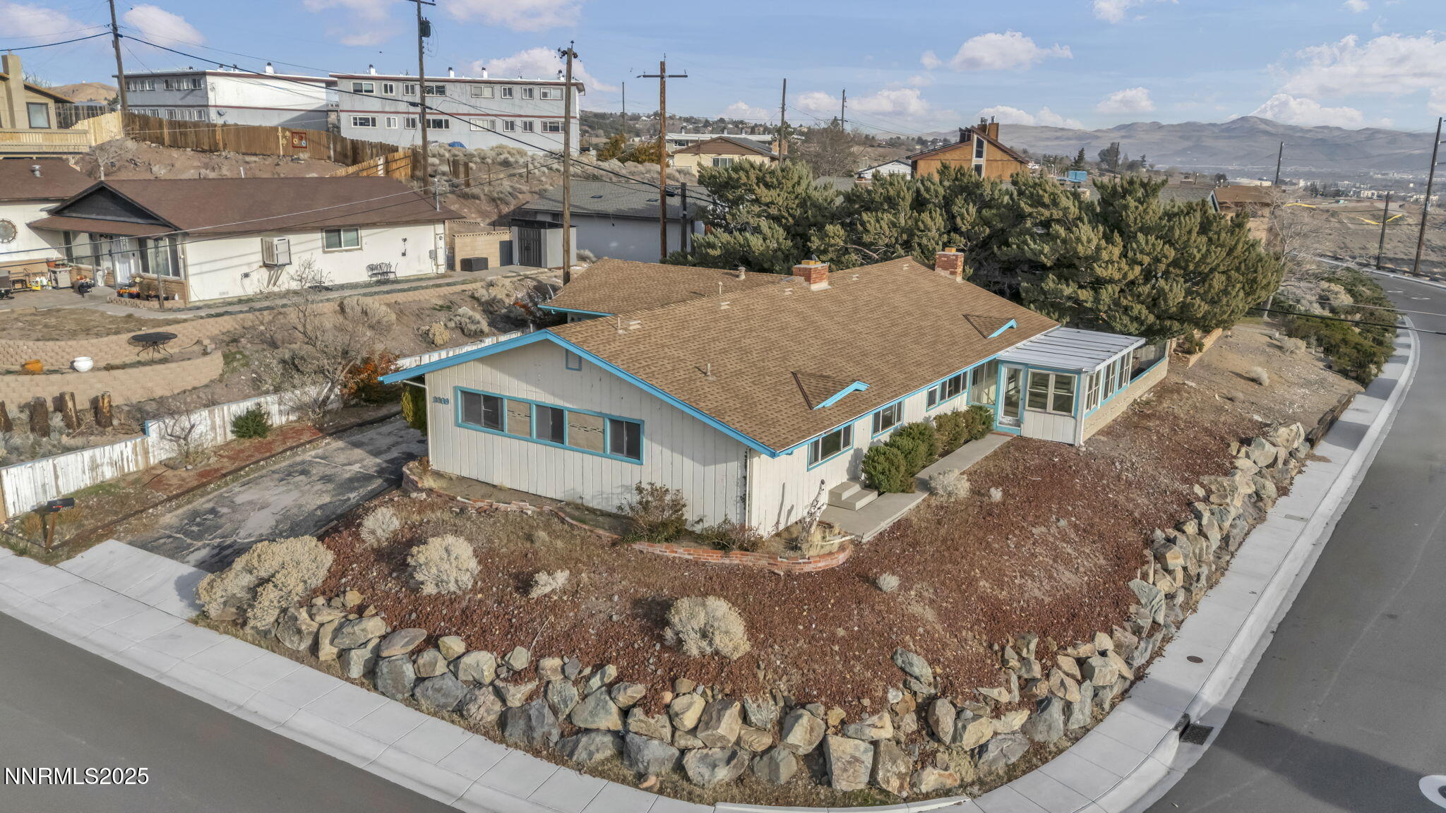 3200 Lodestar Lane Reno, NV 89503 - Photo 2 of 27 22-web-or-mls-3200-lodestar-ln