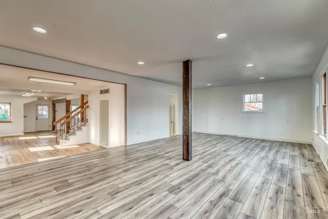 $350,000 | 235 West Idaho Avenue, Ontario, OR 97914