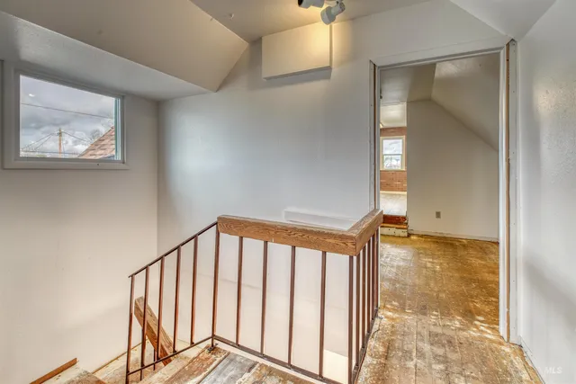 $350,000 | 235 West Idaho Avenue, Ontario, OR 97914