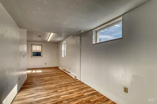 $350,000 | 235 West Idaho Avenue, Ontario, OR 97914