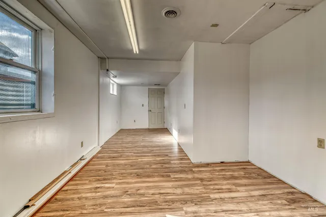 $350,000 | 235 West Idaho Avenue, Ontario, OR 97914