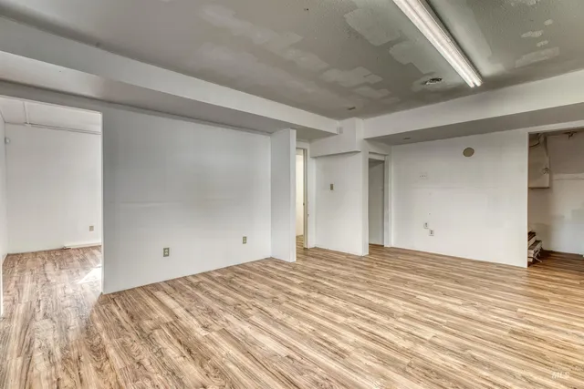 $350,000 | 235 West Idaho Avenue, Ontario, OR 97914