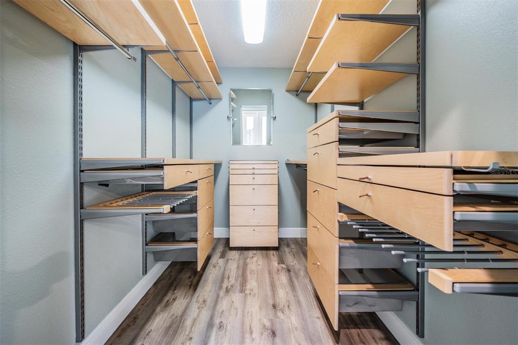 3216 West Fielder Street Tampa, FL 33611 - Photo 17 of 34 a kitchen view of a stove and a refrigerator