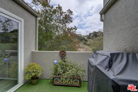 $749,000 | 22348 Heritage Pass Place, Chatsworth, CA 91311