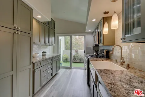 $749,000 | 22348 Heritage Pass Place, Chatsworth, CA 91311