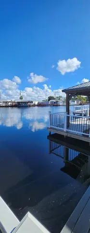 a view of a roof with sitting space