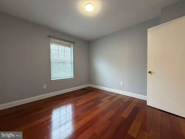 $3,200 | 10354 College Square, Columbia, MD 21044