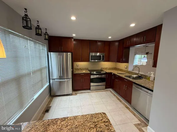 $3,200 | 10354 College Square, Columbia, MD 21044