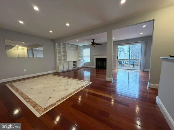 $3,200 | 10354 College Square, Columbia, MD 21044