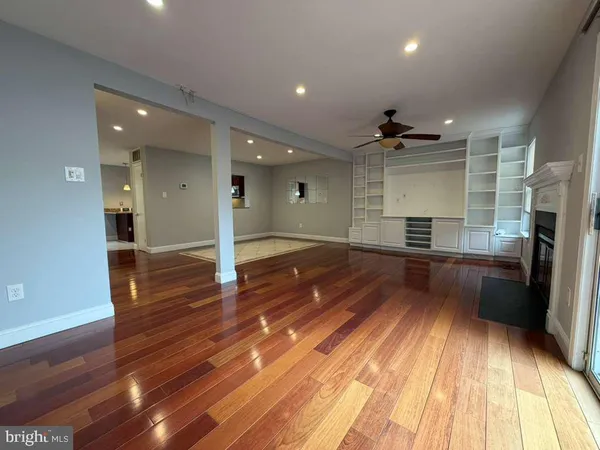 $3,200 | 10354 College Square, Columbia, MD 21044