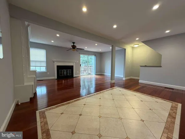 $3,200 | 10354 College Square, Columbia, MD 21044