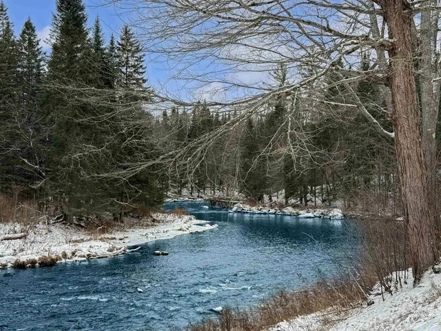 $225,000 | 1298 Main Street, Pittsburg, NH 03592