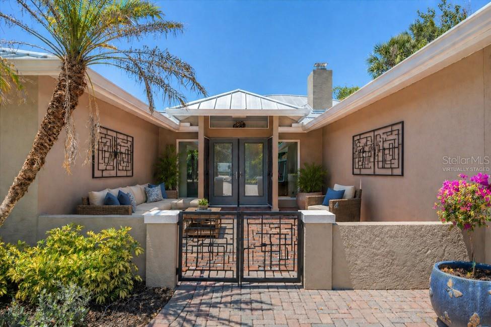 3931 Bay Shore Road Sarasota, FL 34234 - Photo 9 of 60 Gallery Image 9