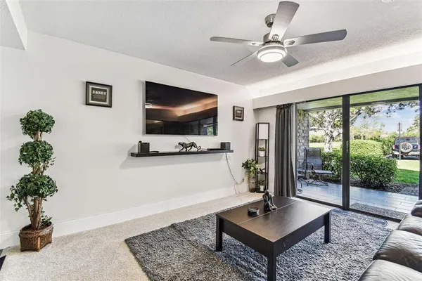 $209,500 | 36750 US Highway 19 North, Unit 17106, Palm Harbor, FL 34683