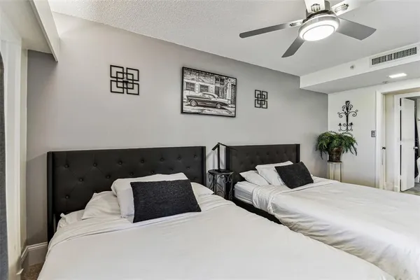 $209,500 | 36750 US Highway 19 North, Unit 17106, Palm Harbor, FL 34683