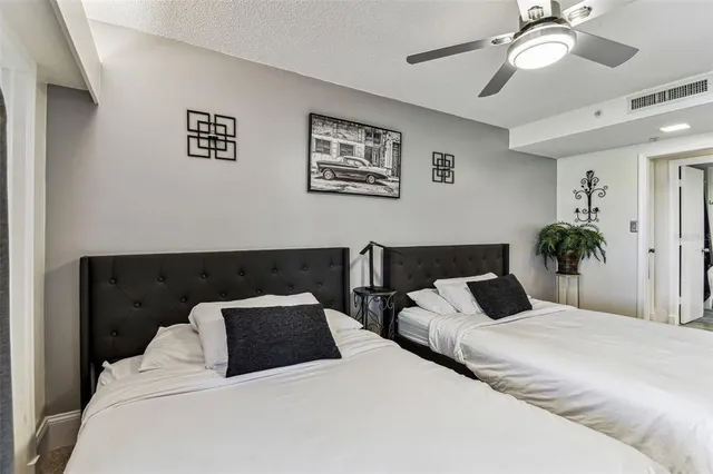 $215,000 | 36750 US Highway 19 North, Unit 17106, Palm Harbor, FL 34683