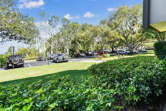 $215,000 | 36750 US Highway 19 North, Unit 17106, Palm Harbor, FL 34683