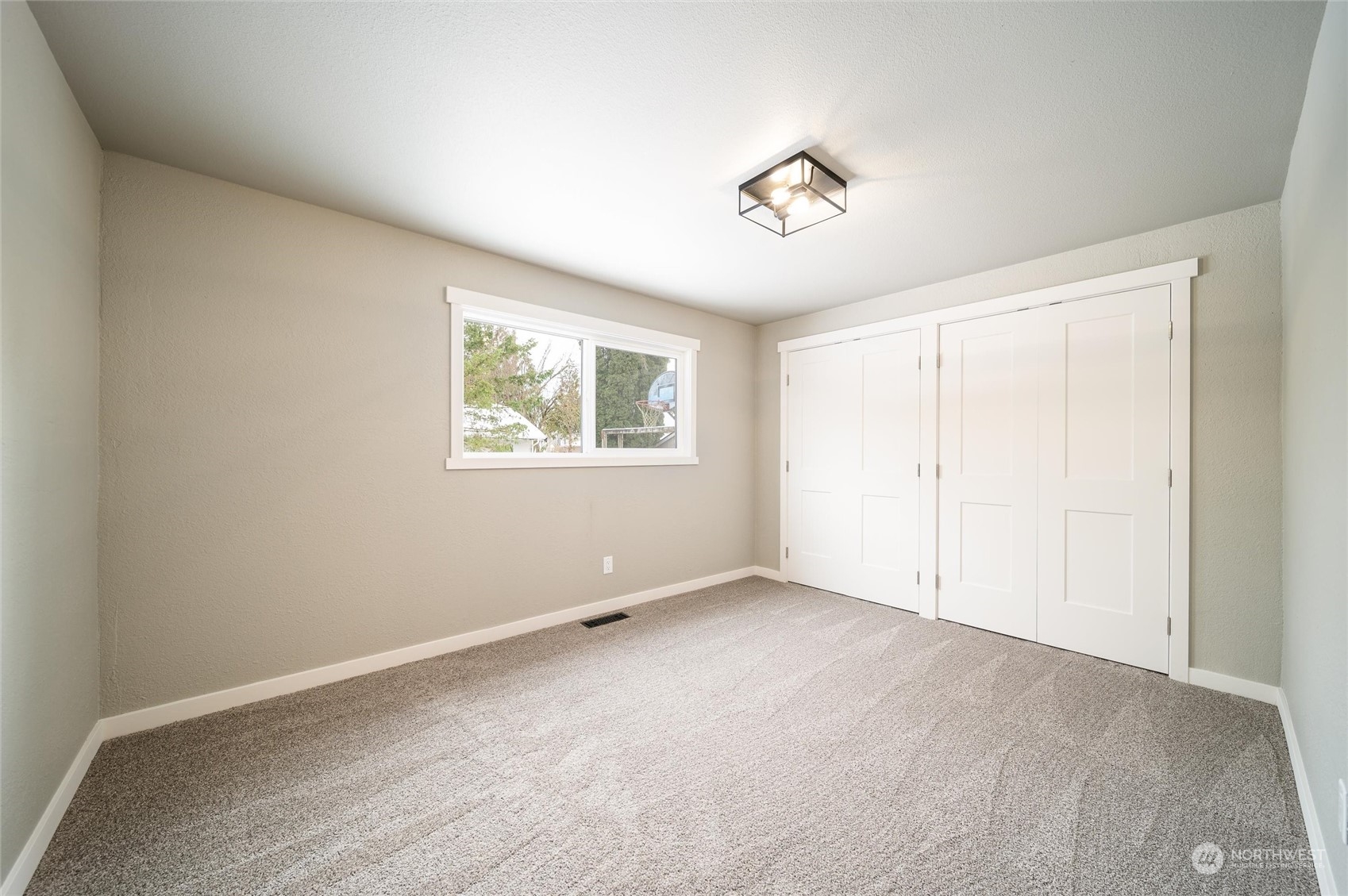 535 Morton Street Sumas, WA 98295 - Photo 8 of 40 Gallery Image 8