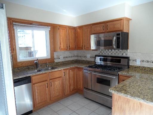 724 Cimarron Drive Carol Stream, IL 60188 - Photo 8 of 16