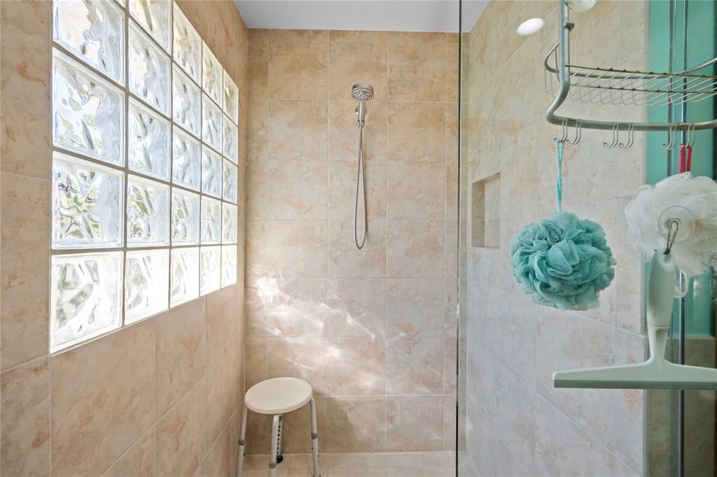 1109 Commodore Street Clearwater, FL 33755 - Photo 24 of 42 a view of a bathroom