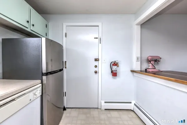$189,000 | 1254 Farmington Avenue, Unit C, Farmington, CT 06032