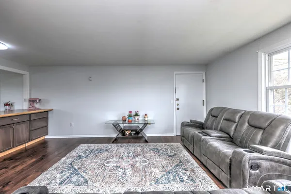 $189,000 | 1254 Farmington Avenue, Unit C, Farmington, CT 06032