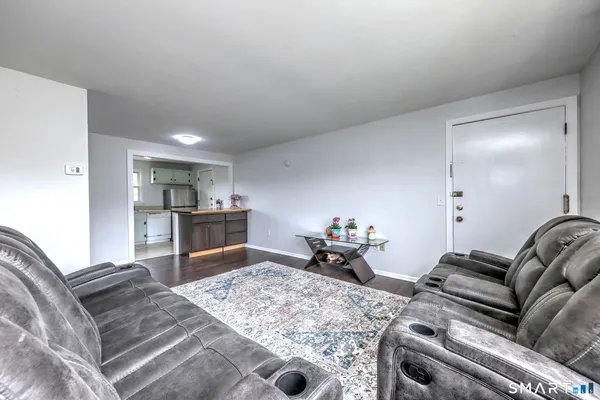 $189,000 | 1254 Farmington Avenue, Unit C, Farmington, CT 06032