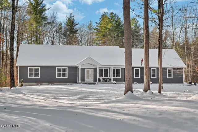 $769,000 | 1 Dayspring Lane, Stillwater, NY 12170