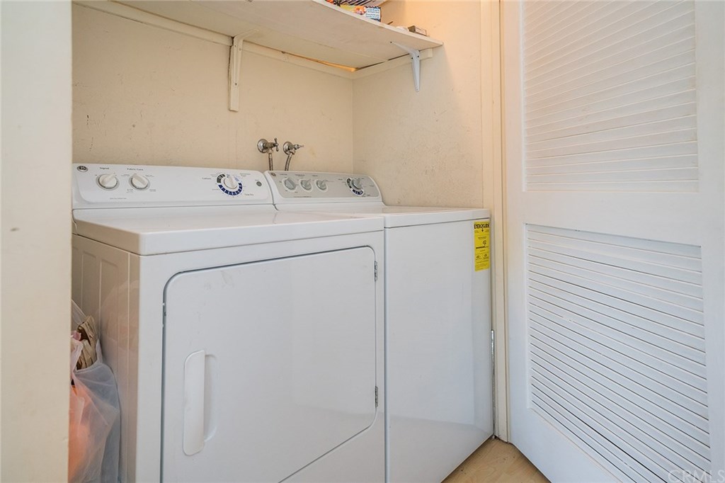 141 Oxford, Unit 47 Irvine, CA 92612 - Photo 5 of 25