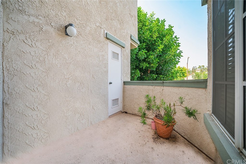 141 Oxford, Unit 47 Irvine, CA 92612 - Photo 7 of 25