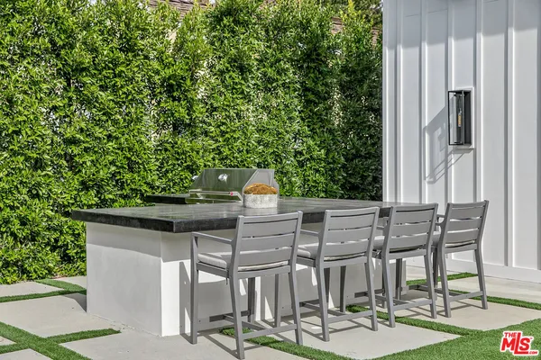 $46,000 | 211 Veteran Avenue, Los Angeles, CA 90024