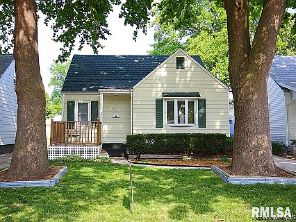 2016 North 20th Street Springfield, IL 62702 - Photo 1 of 15