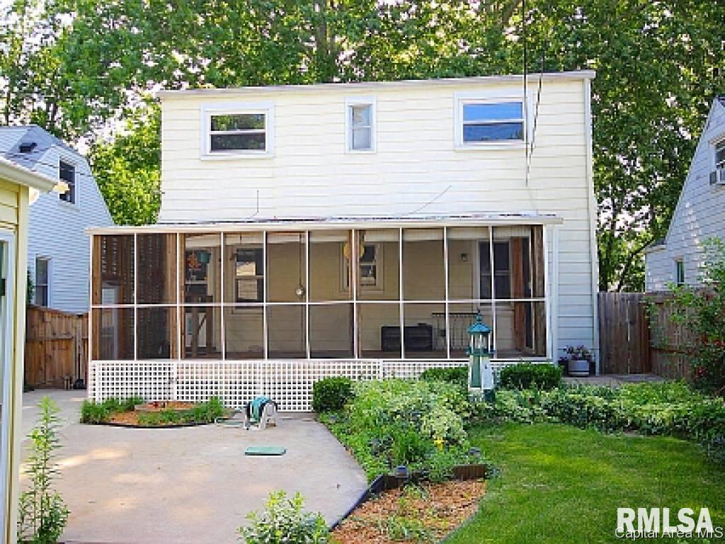 2016 North 20th Street Springfield, IL 62702 - Photo 4 of 15